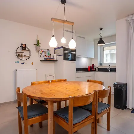 Apartamento New & Modern Steps From The Sea *